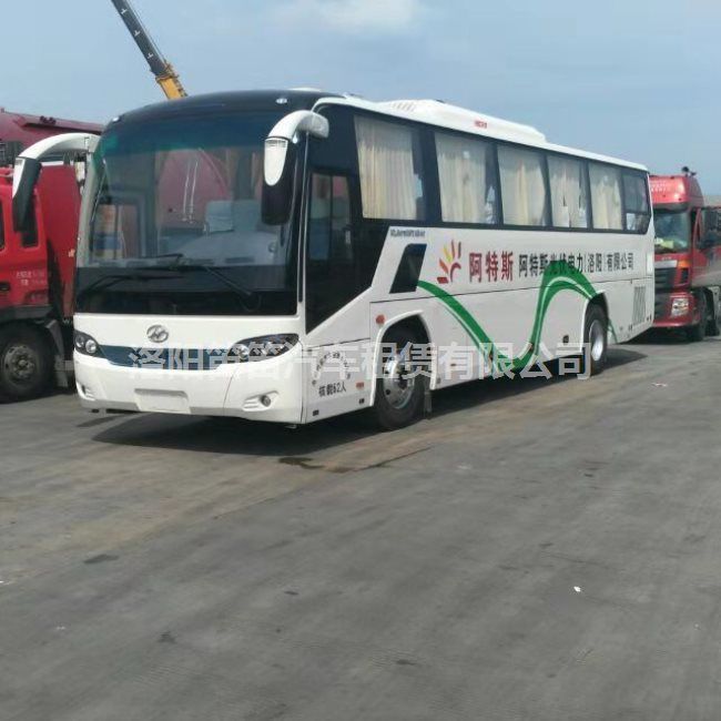 大巴车