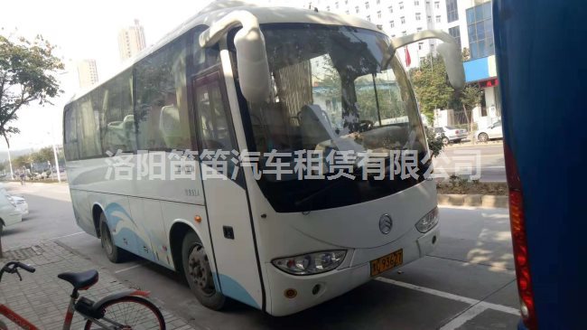 案例：大巴车租赁