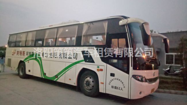 大巴车